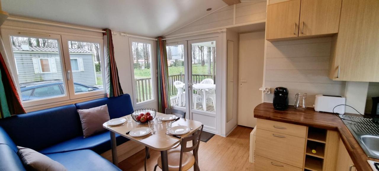 Mobil Home 5 Personnes - Vendee - Puy Du Fou - Climatise La Boissiere-de-Montaigu Экстерьер фото